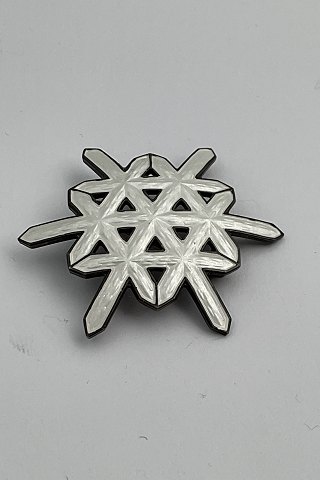 Norsk Ottar Hval Sterling Silver Brooch with white enamel